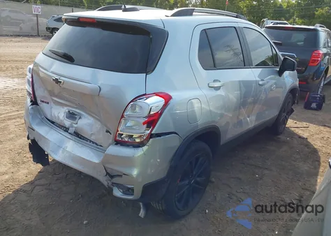 2022 Chevrolet Trax Awd Lt z USA, uszkodzony, nr VIN KL7CJPSM2NB543734